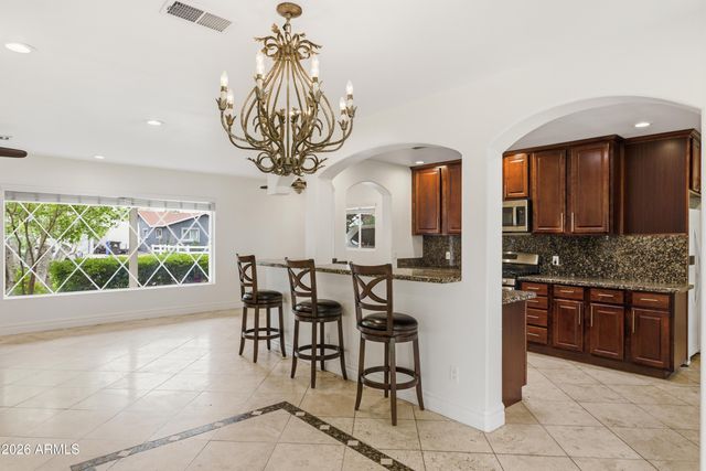 1924 E COOLIDGE Street, Phoenix, AZ 85016