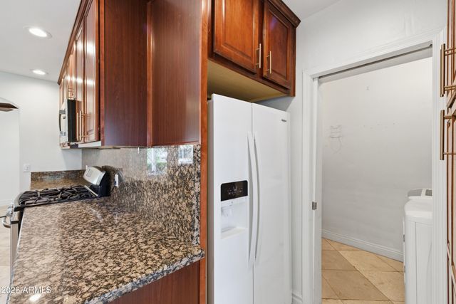 1924 E COOLIDGE Street, Phoenix, AZ 85016