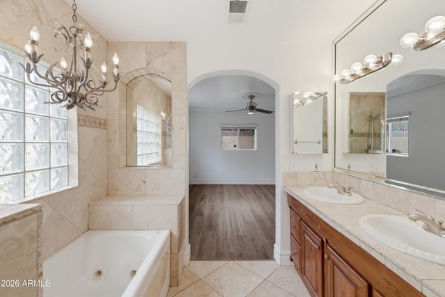 1924 E COOLIDGE Street, Phoenix, AZ 85016