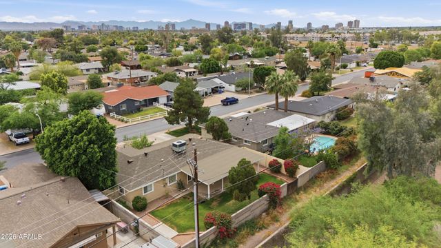 1924 E COOLIDGE Street, Phoenix, AZ 85016