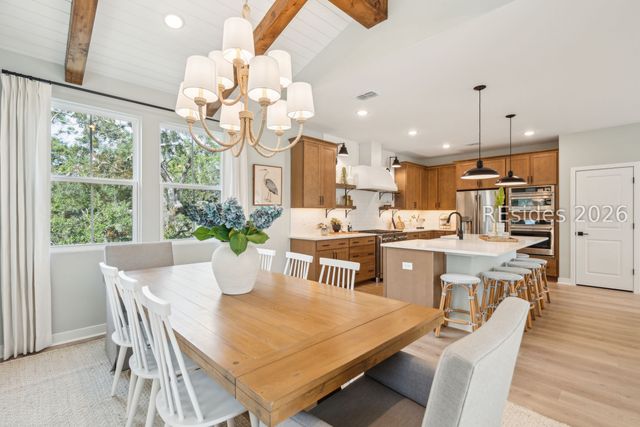 36 Middle Island St, Beaufort, SC 29907