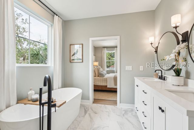36 Middle Island St, Beaufort, SC 29907