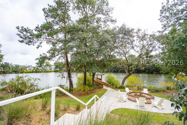 36 Middle Island St, Beaufort, SC 29907