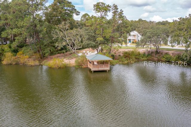 36 Middle Island St, Beaufort, SC 29907