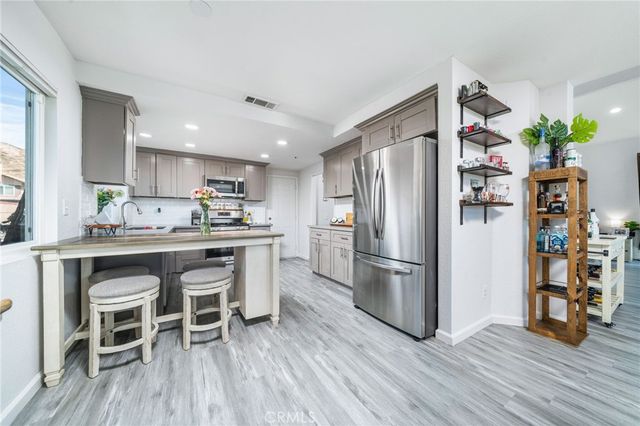 11964 Maple Leaf, Fontana, CA 92337