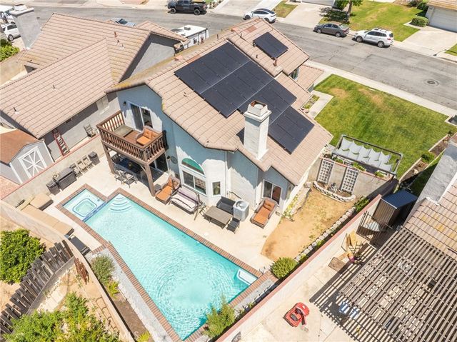 11964 Maple Leaf, Fontana, CA 92337