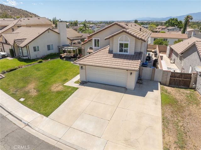 11964 Maple Leaf, Fontana, CA 92337