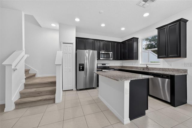 2342 SEDGE GRASS WAY, Orlando, FL 32824