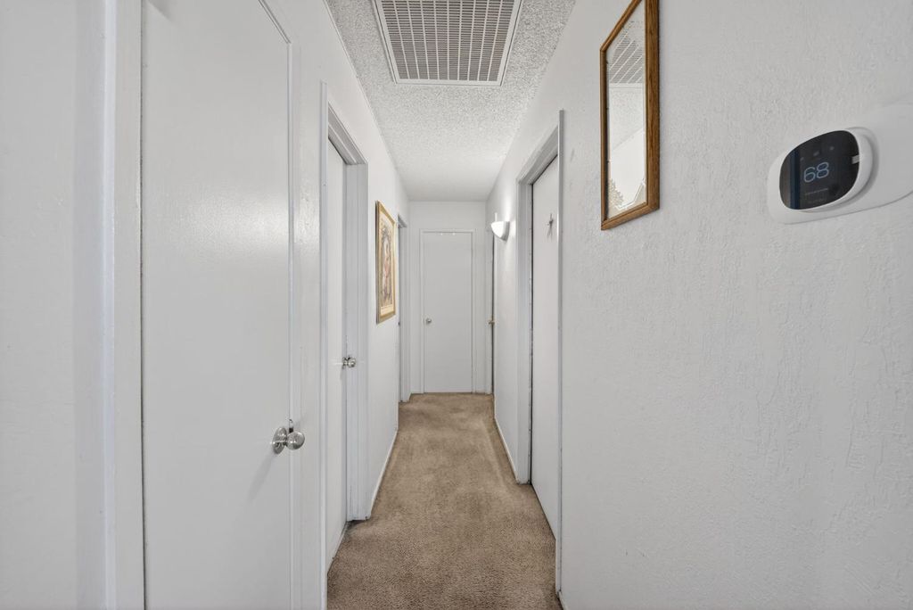 Image 13 of property listing at 3323 W Indianapolis Avenue, Fresno, CA 93722