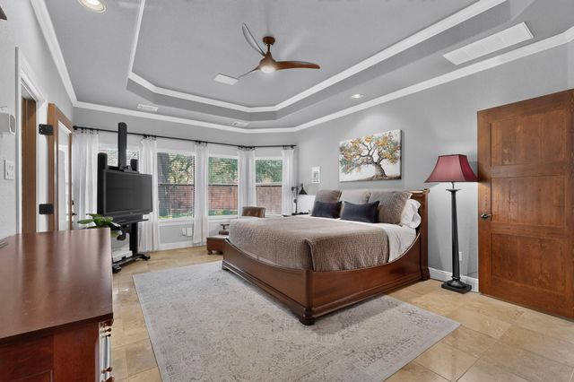 116 Roble Roja DR, Georgetown, TX 78633