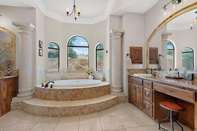 116 Roble Roja DR, Georgetown, TX 78633