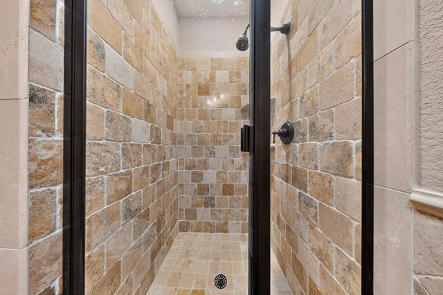 116 Roble Roja DR, Georgetown, TX 78633