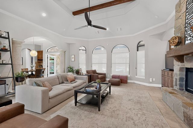 116 Roble Roja DR, Georgetown, TX 78633
