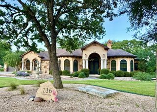 116 Roble Roja DR, Georgetown, TX 78633