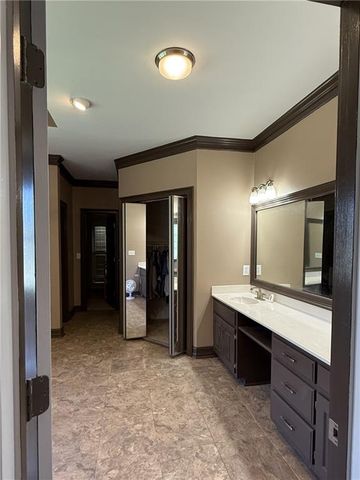 1251 Bridgewater Walk, Snellville, GA 30078