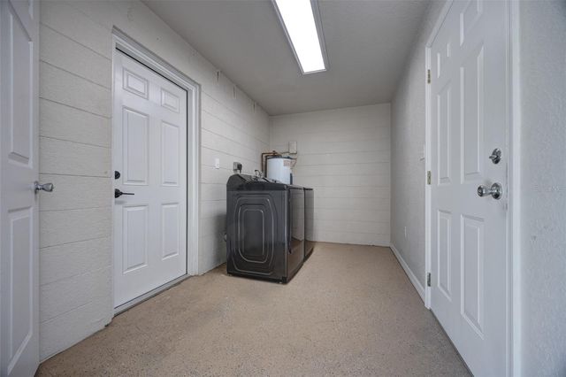 569 SIDNEY DRIVE, Lake Helen, FL 32744