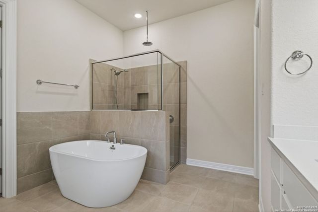 123 Low Meadow, Universal City, TX 78148