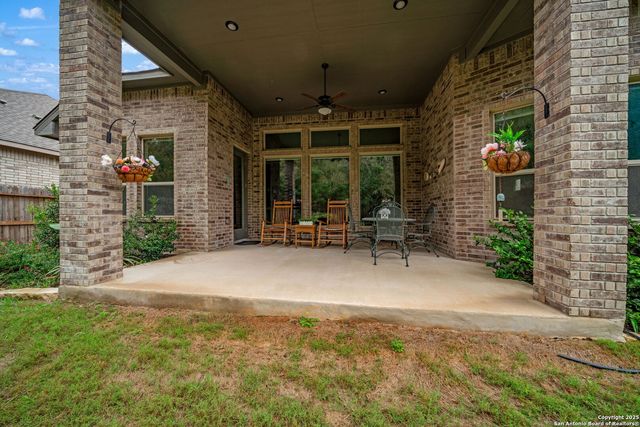 123 Low Meadow, Universal City, TX 78148