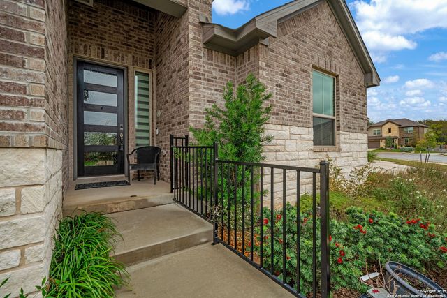 123 Low Meadow, Universal City, TX 78148