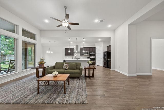 123 Low Meadow, Universal City, TX 78148