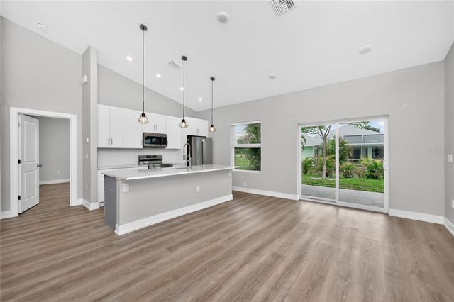 105 COTTAGE PLACE, Rotonda West, FL 33947