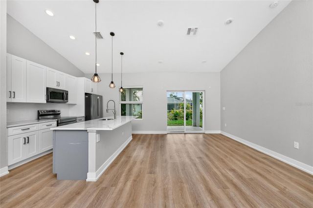 105 COTTAGE PLACE, Rotonda West, FL 33947
