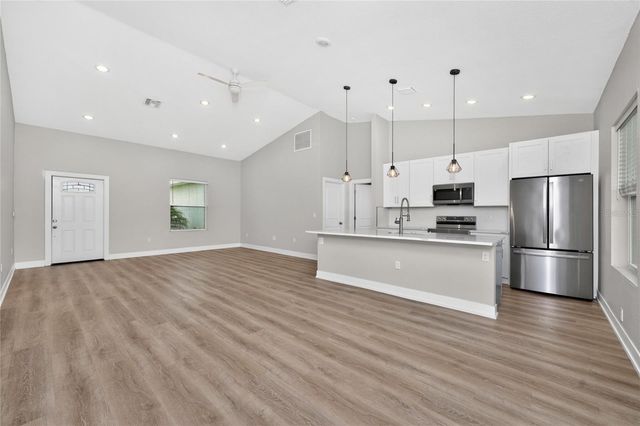 105 COTTAGE PLACE, Rotonda West, FL 33947