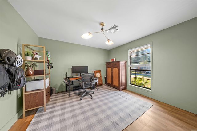 10 Kensington Drive, Conway, AR 72034