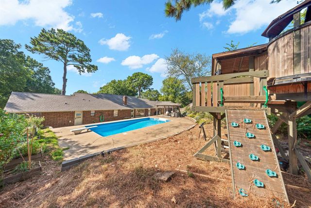 10 Kensington Drive, Conway, AR 72034