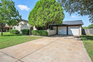 6304 Lavano Drive, Edgecliff Village, TX 76134