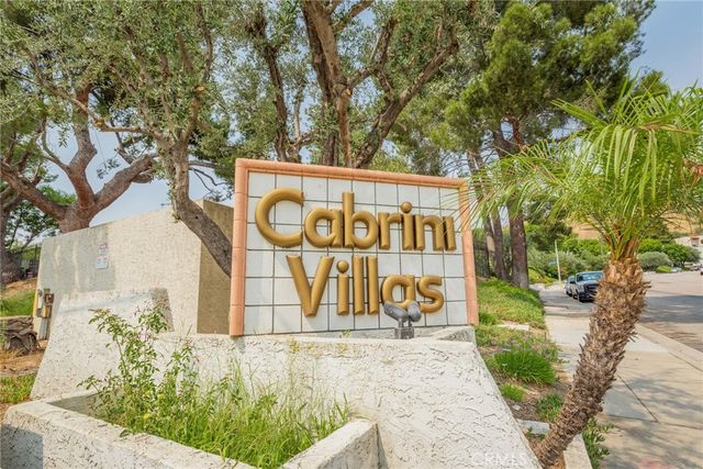 9555 Via Venezia, Burbank, CA 91504