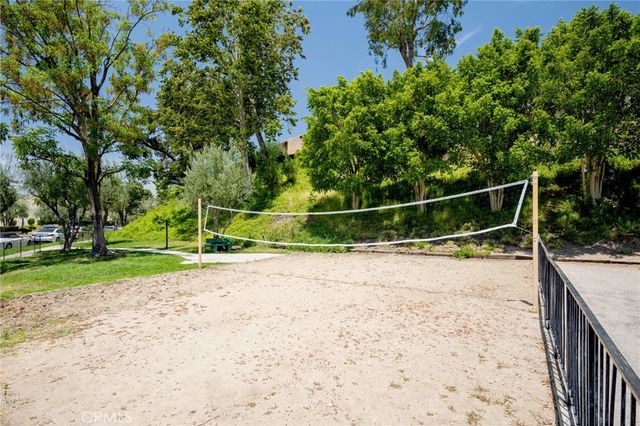 9555 Via Venezia, Burbank, CA 91504