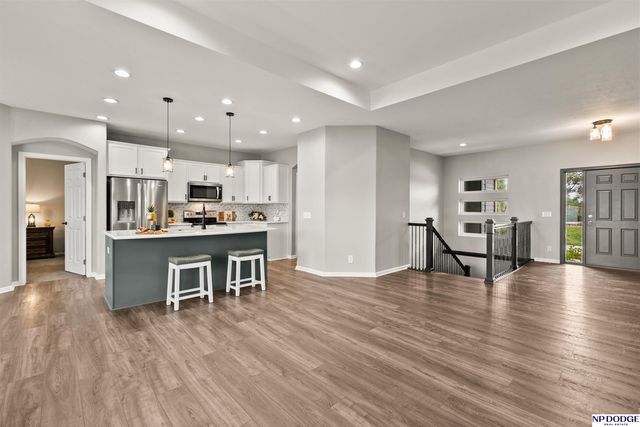 20861 Camelback Avenue, Gretna, NE 68028