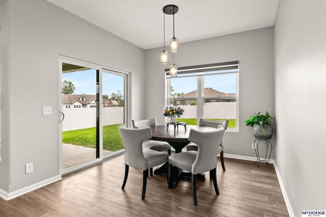 20861 Camelback Avenue, Gretna, NE 68028