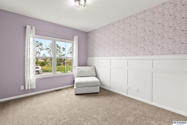 20861 Camelback Avenue, Gretna, NE 68028