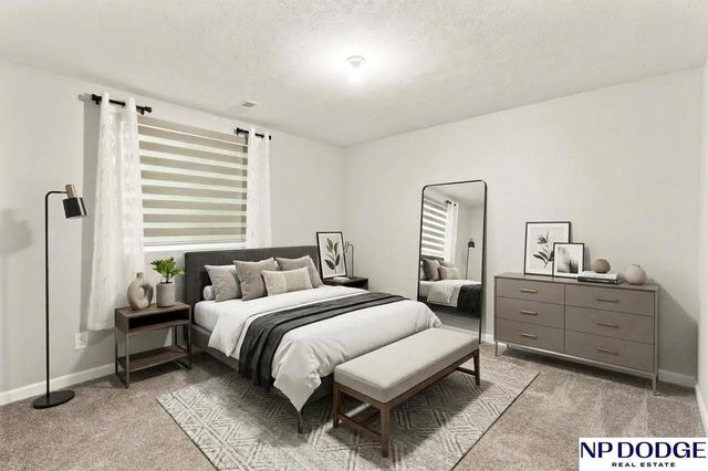 20861 Camelback Avenue, Gretna, NE 68028