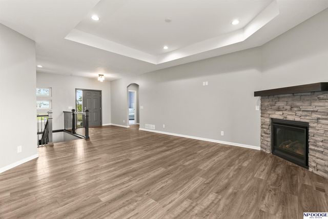 20861 Camelback Avenue, Gretna, NE 68028