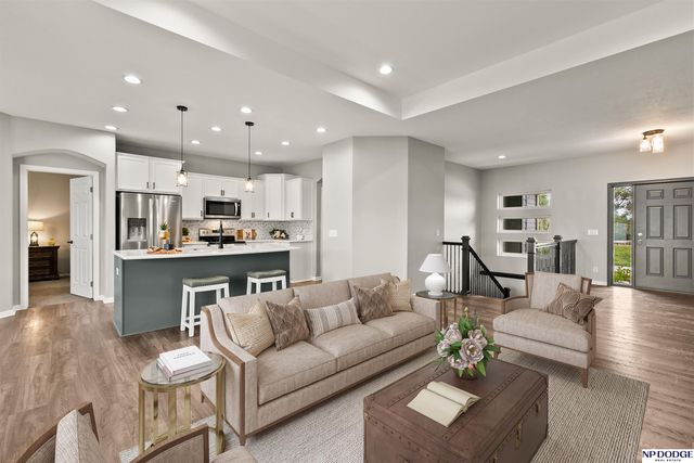 20861 Camelback Avenue, Gretna, NE 68028