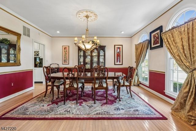 2 Fairway Dr, Readington Twp., NJ 08889