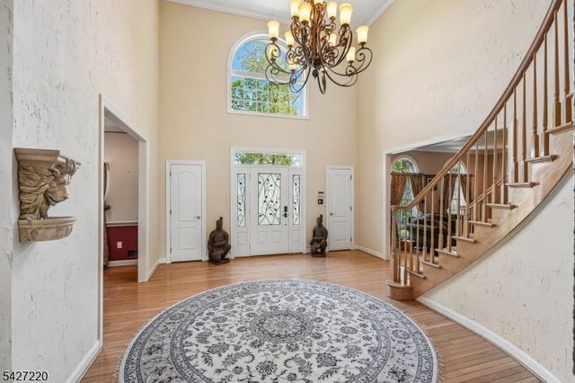2 Fairway Dr, Readington Twp., NJ 08889