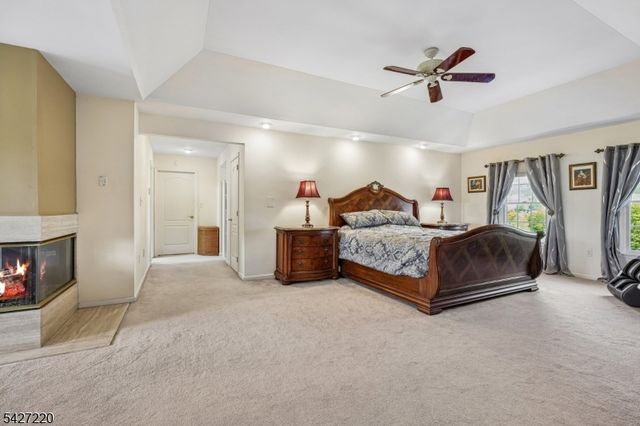 2 Fairway Dr, Readington Twp., NJ 08889