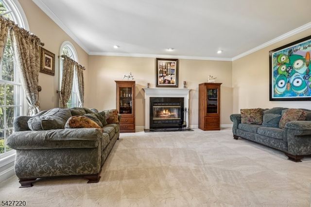 2 Fairway Dr, Readington Twp., NJ 08889