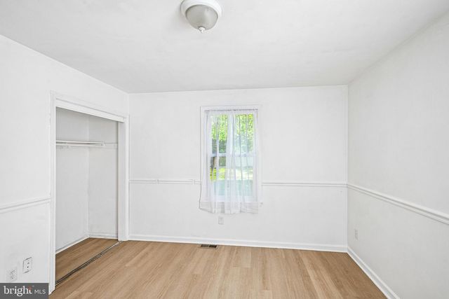 122 WALKER AVE, West Berlin, NJ 08091
