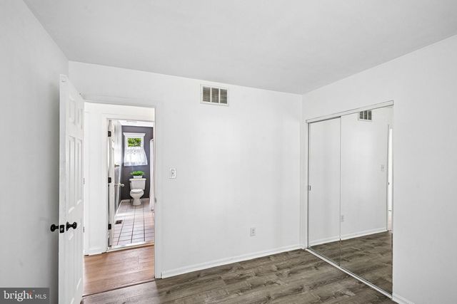 122 WALKER AVE, West Berlin, NJ 08091