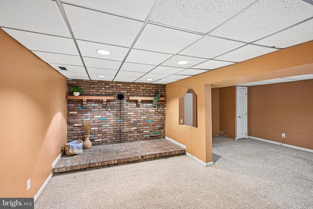122 WALKER AVE, West Berlin, NJ 08091