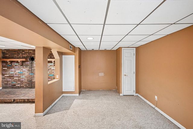 122 WALKER AVE, West Berlin, NJ 08091