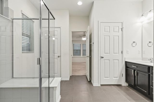 533 Sweetwood LN, Leander, TX 78641