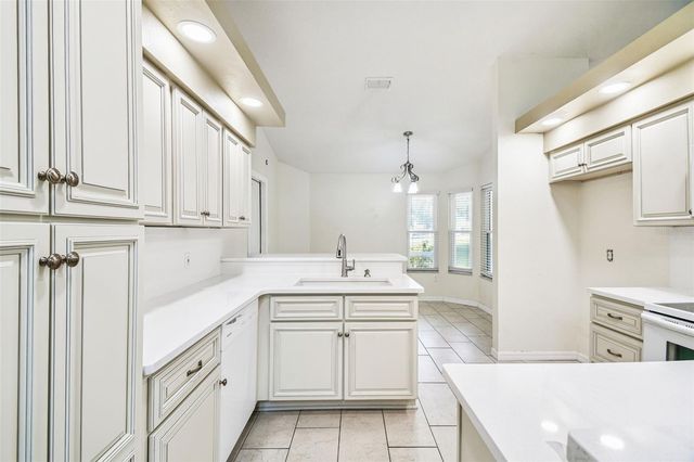 7021 OREGON CHICKADEE ROAD, Weeki Wachee, FL 34613