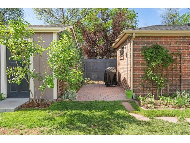 2670 Grape St, Denver, CO 80207