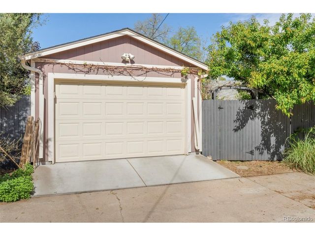 2670 Grape St, Denver, CO 80207